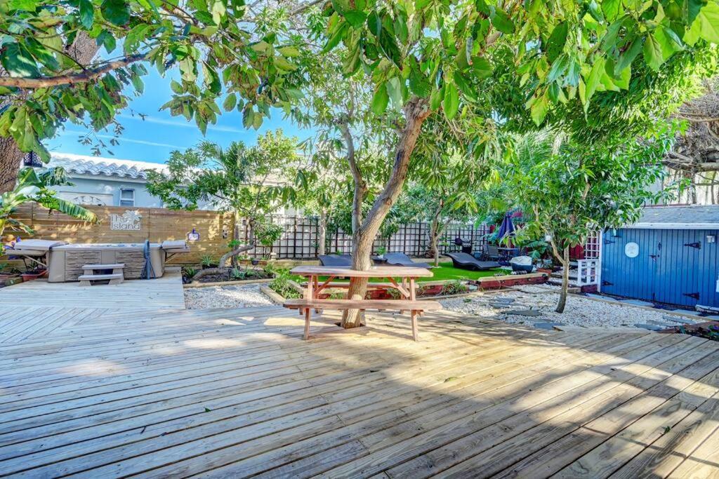 Garden Beach Studio @The Island Deerfield Beach Exterior photo